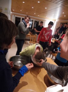 Skilager 2020 Freitag bunter Abend (18)