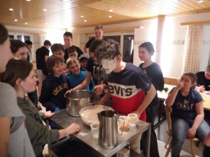 Skilager 2020 Freitag bunter Abend (25)