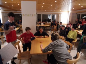 Skilager 2020 Freitag bunter Abend (9)
